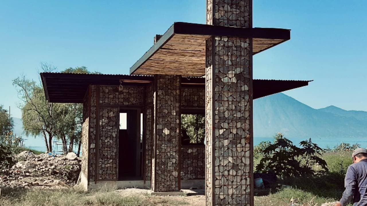 Gabion structure construction